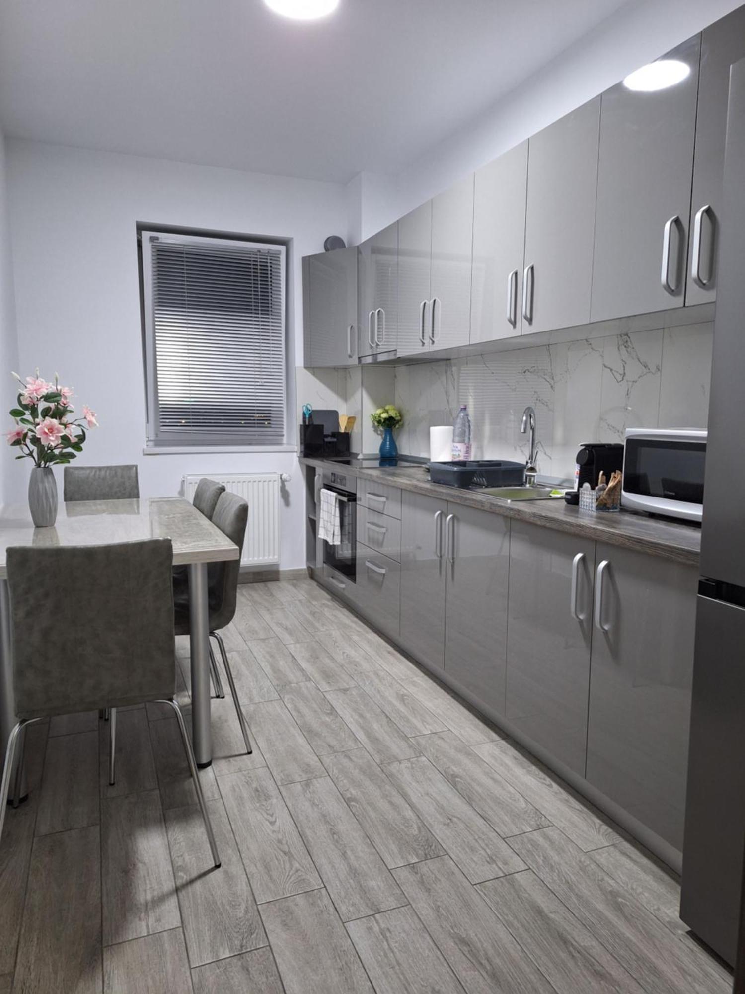 Apartamento Peace House Oradea Exterior foto